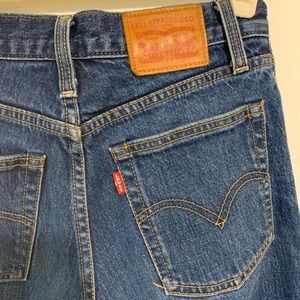 Levi wedgie jeans